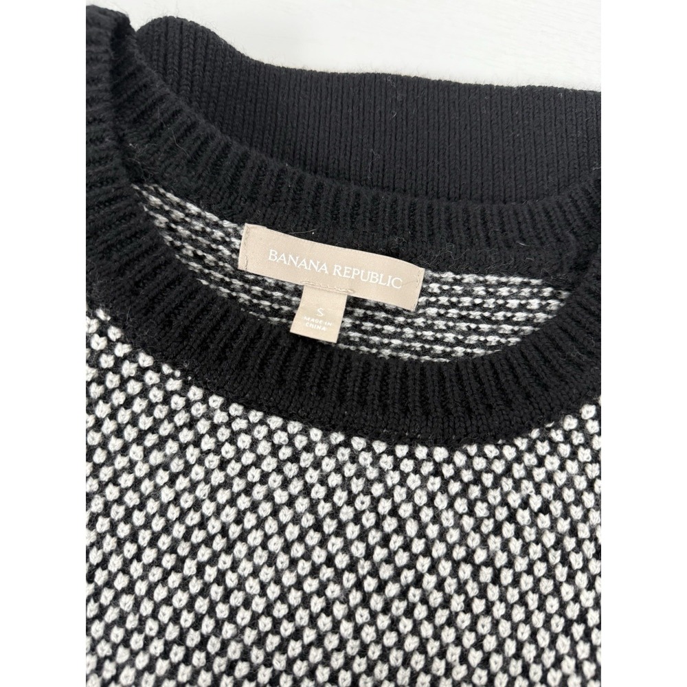 BANANA REPUBLIC Textured Colorblock Pullover Sweater in Black/White Small - Picture 8 of 11